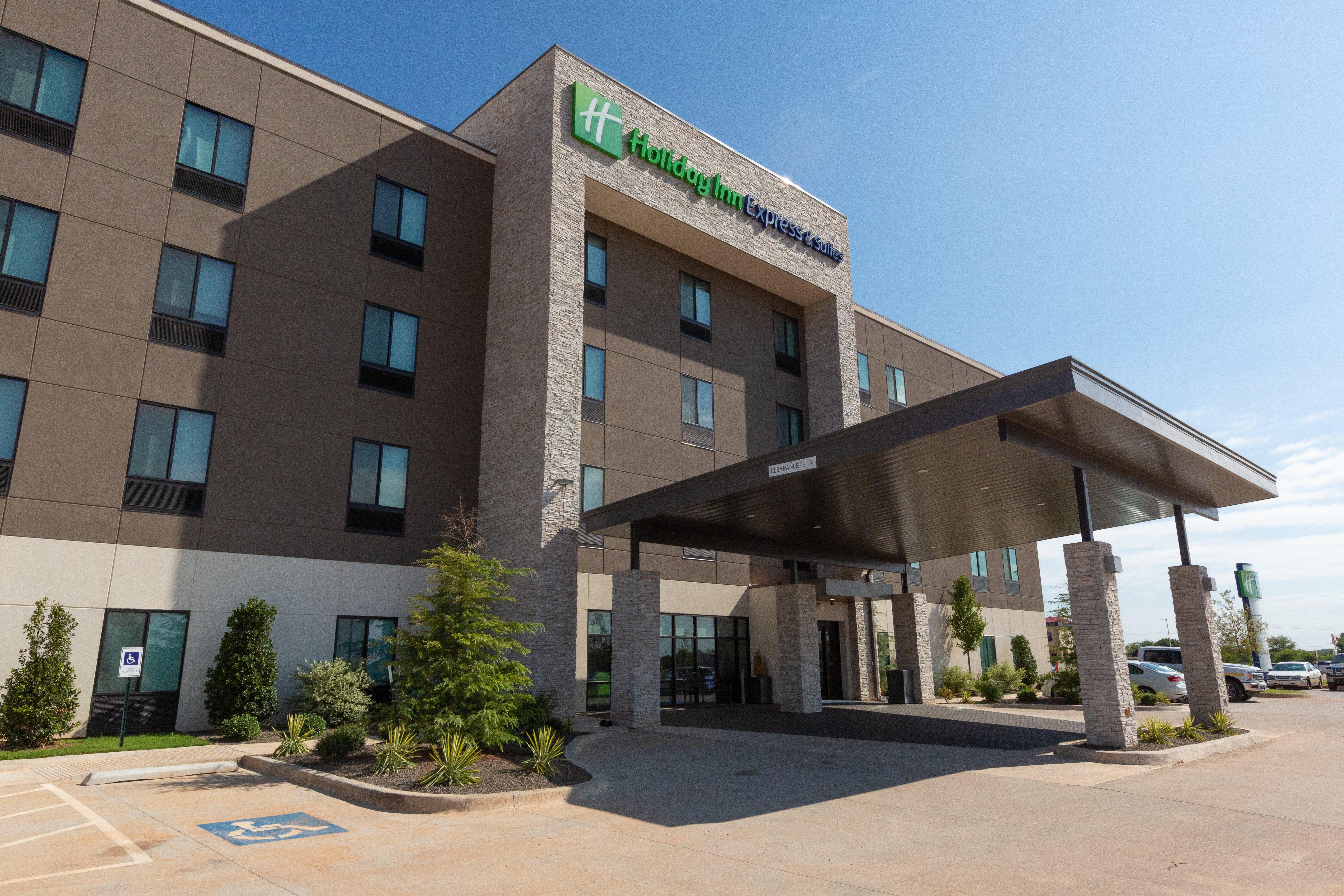 Holiday Inn Express & Suites - Kingfisher, An Ihg Hotel Esterno foto
